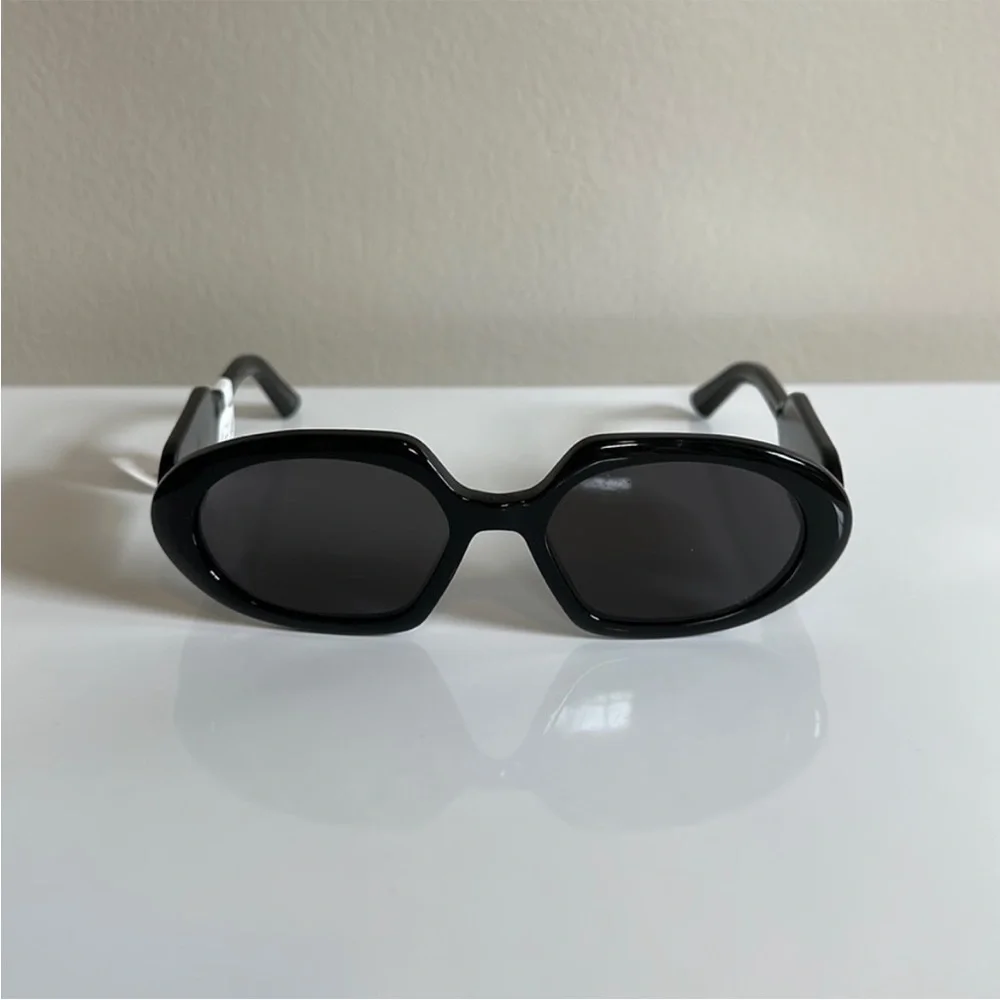 Dior Black Oval Sunglasses - Picture 5 of 6